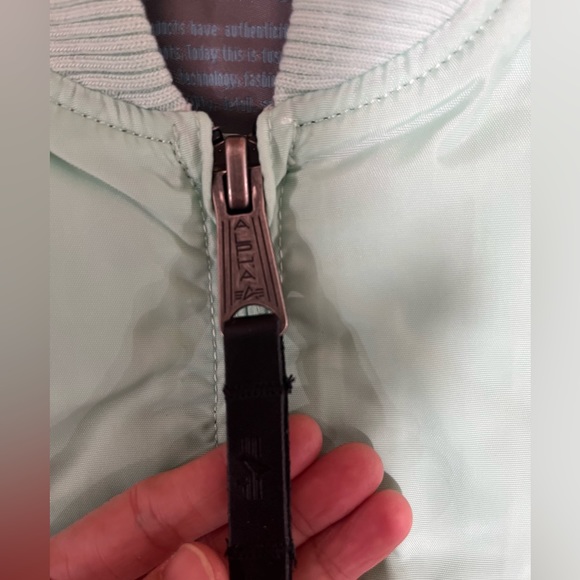 Alpha Industries Jacket Size Small - Picture 3 of 12